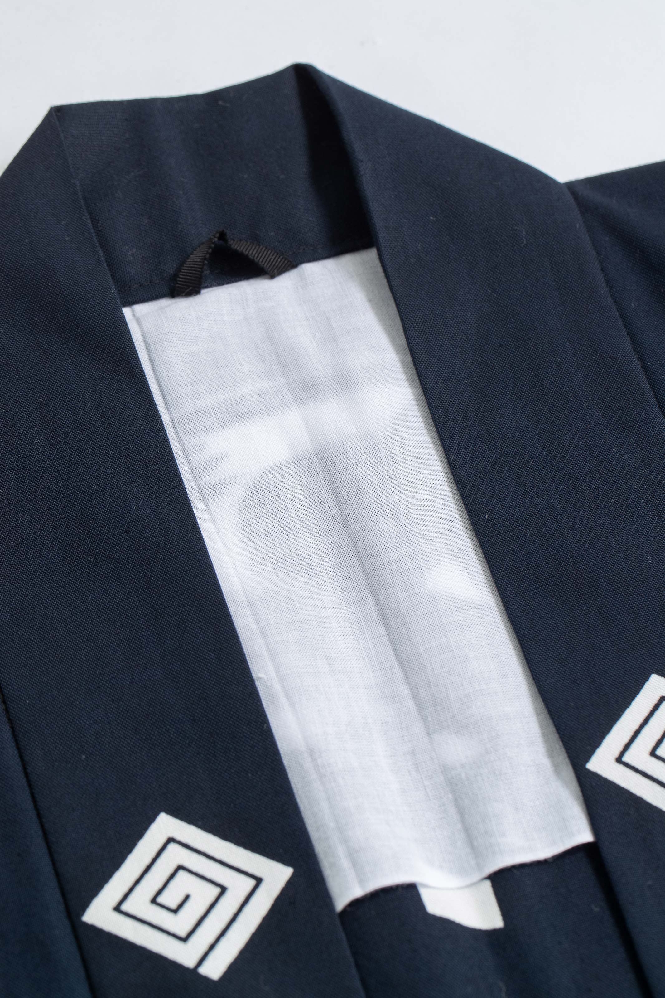 CAT -LIGHTNING SPEED- SHIRUSHI-ZOME HANTEN JACKET / KON / 猫 -電光石火- 印染半纏