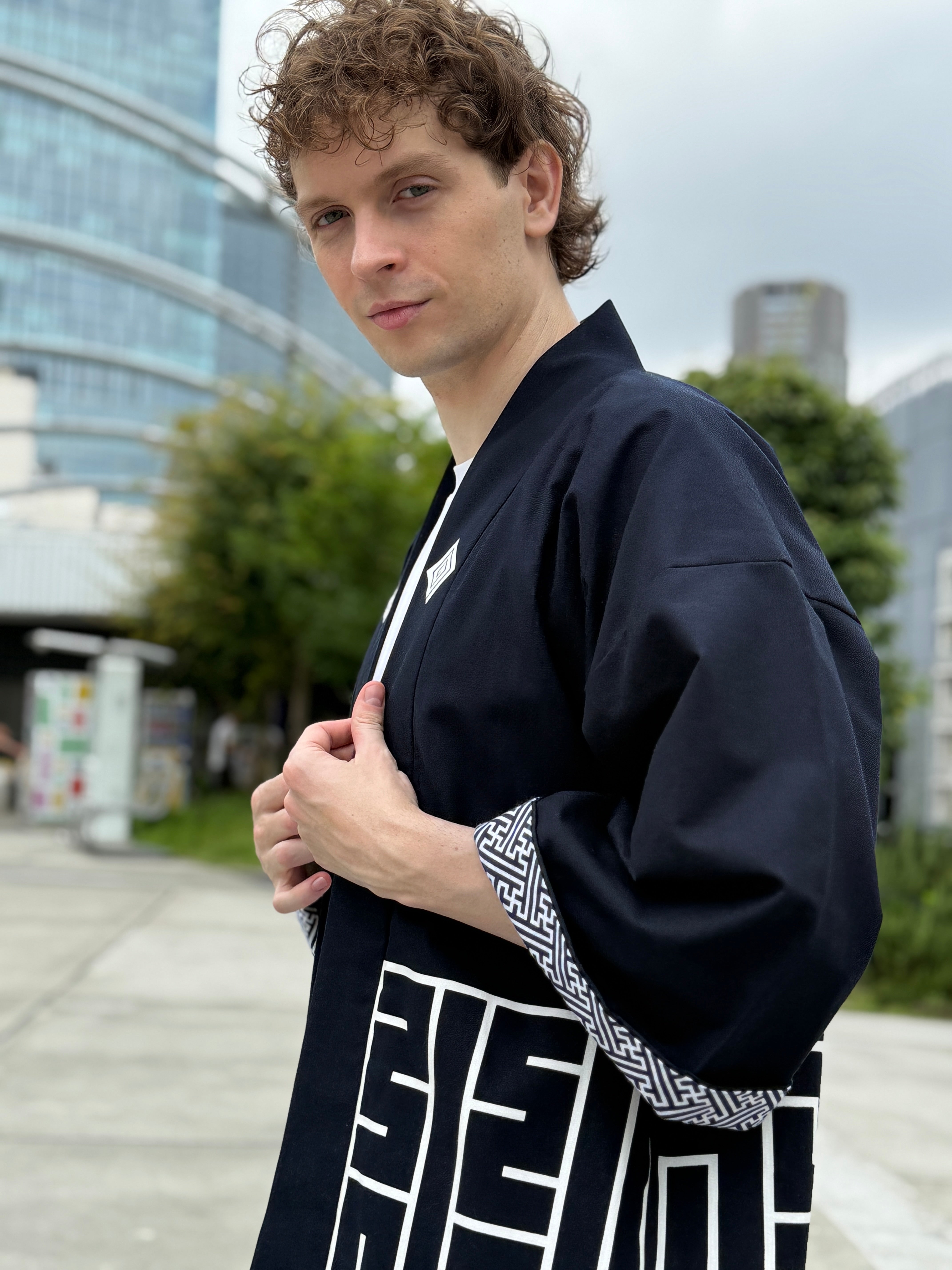 CAT -LIGHTNING SPEED- SHIRUSHI-ZOME HANTEN JACKET / 猫 -電光石火- 印染半纏