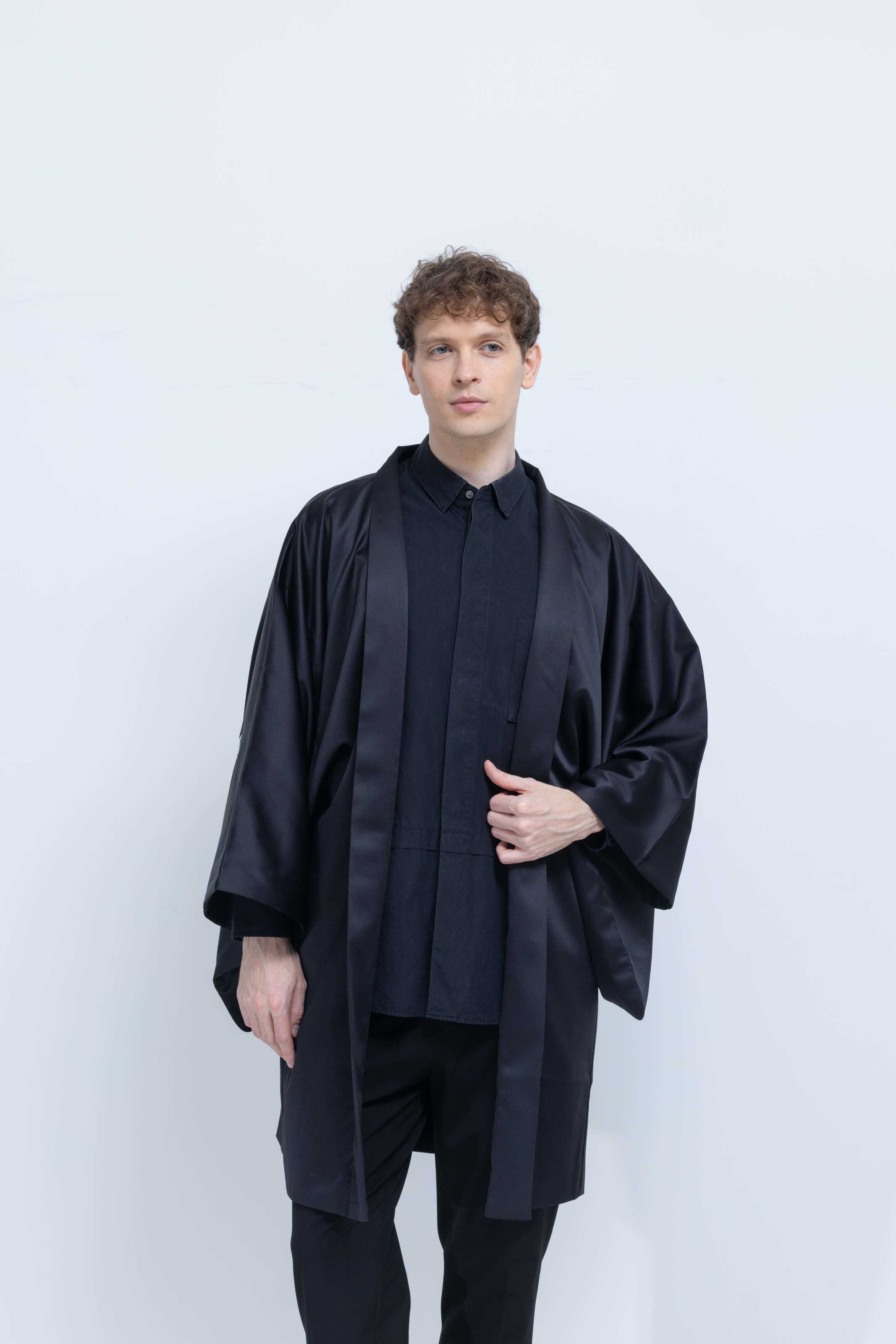 KUROMONTSUKI HAORI - Tsuru, Tsuki