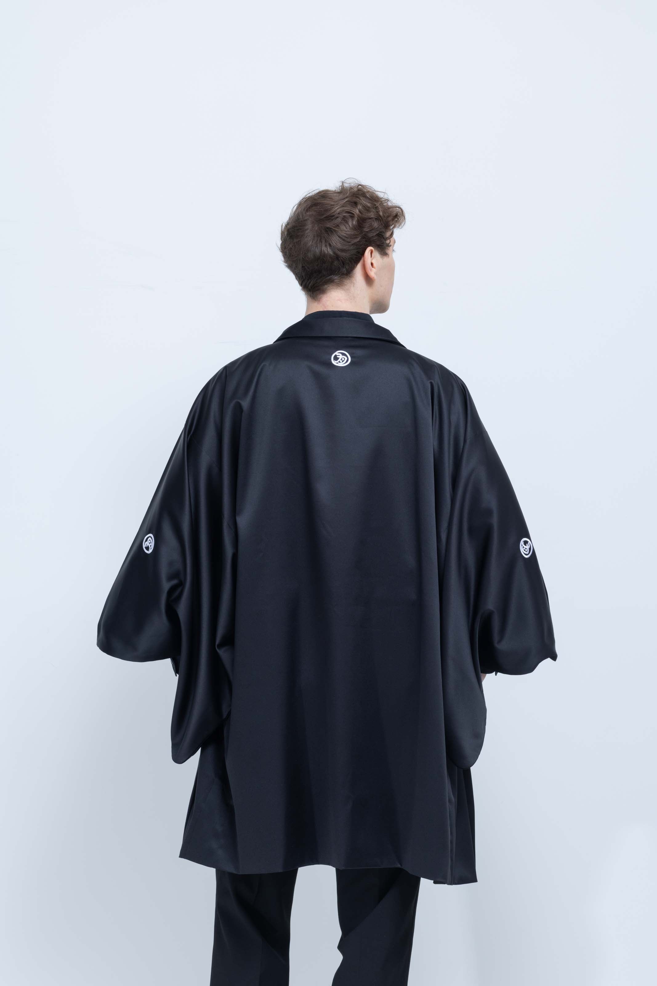 KUROMONTSUKI HAORI - Tsuru, Tsuki