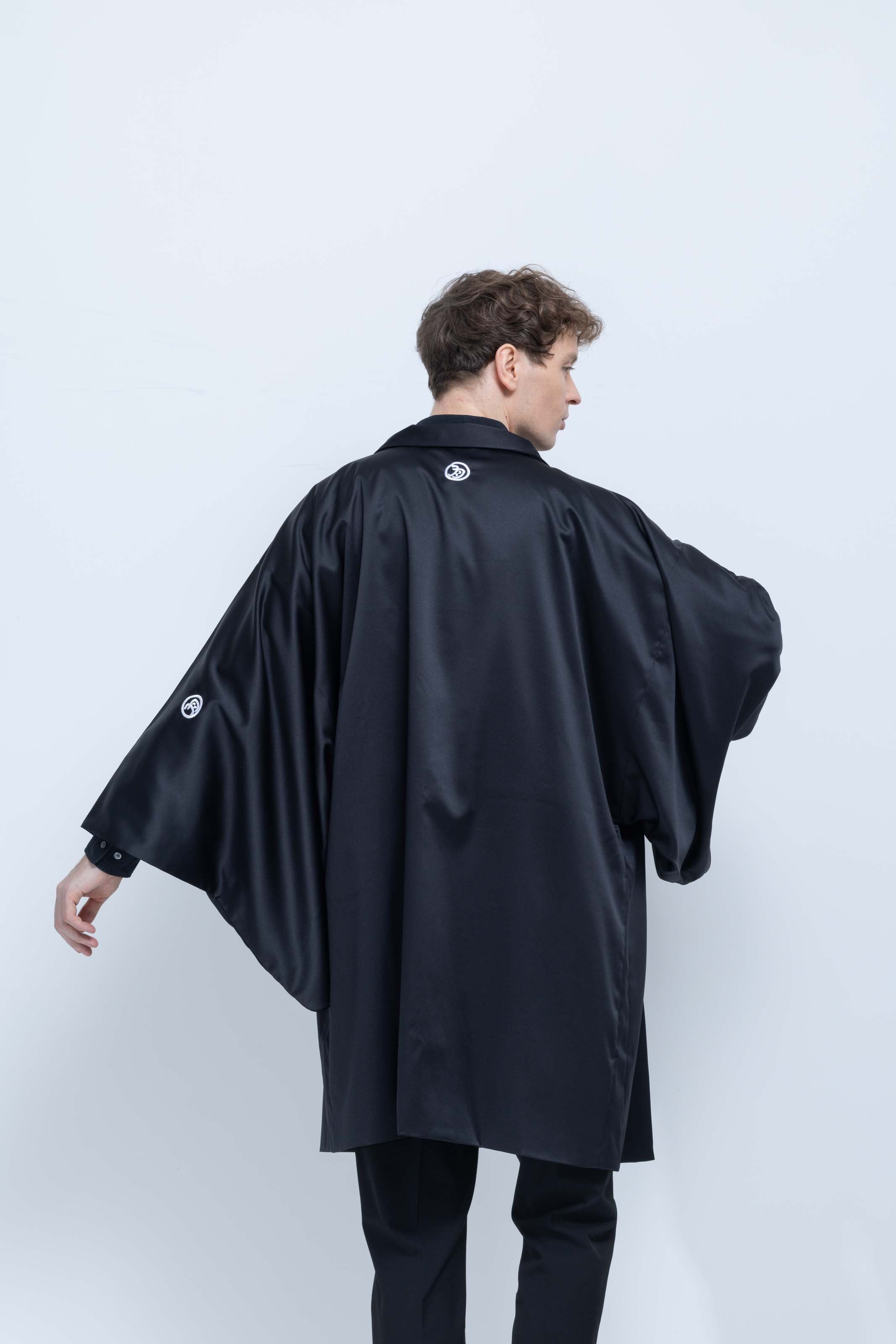 KUROMONTSUKI HAORI - Tsuru, Tsuki