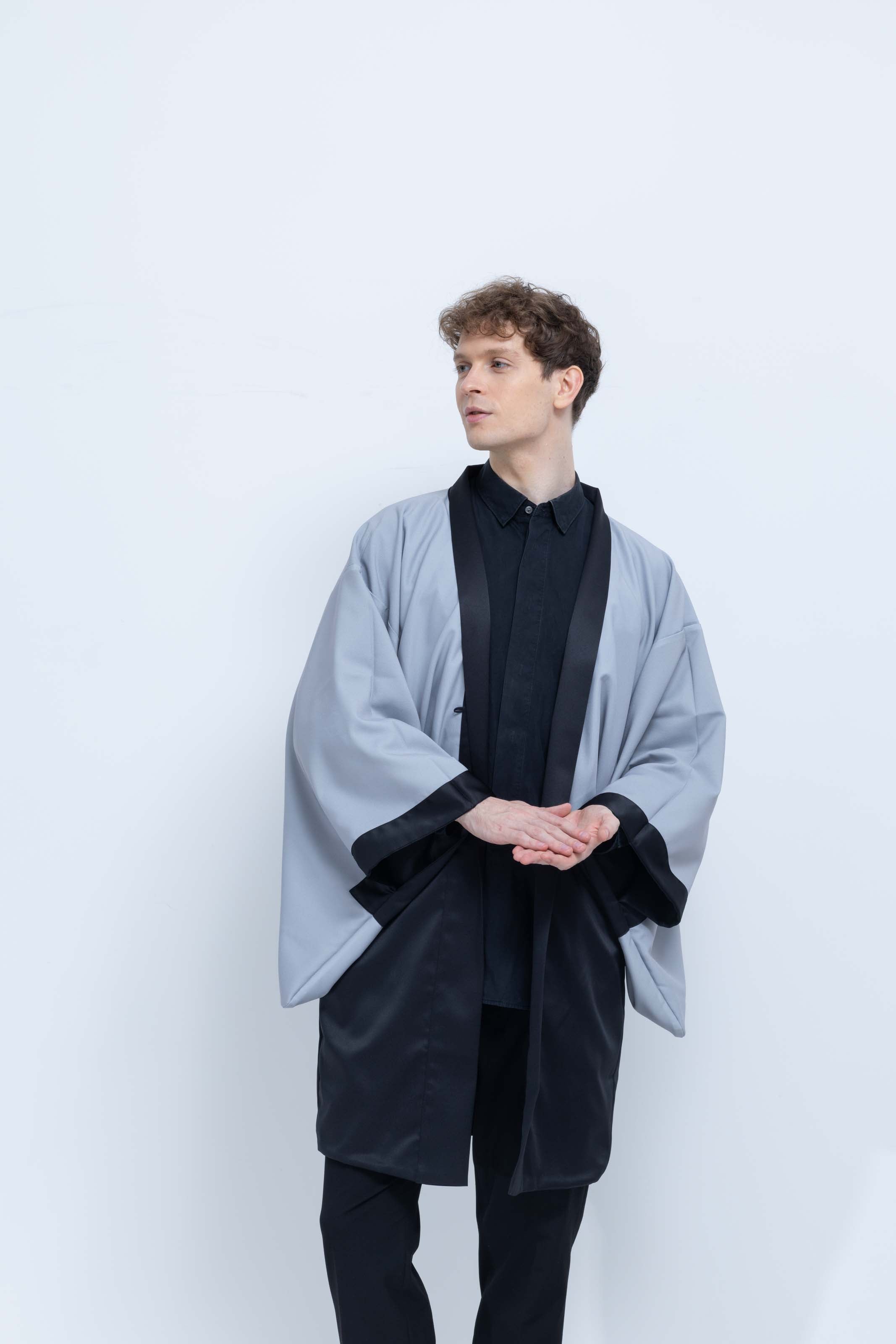 KUROMONTSUKI HAORI - Tsuru, Tsuki