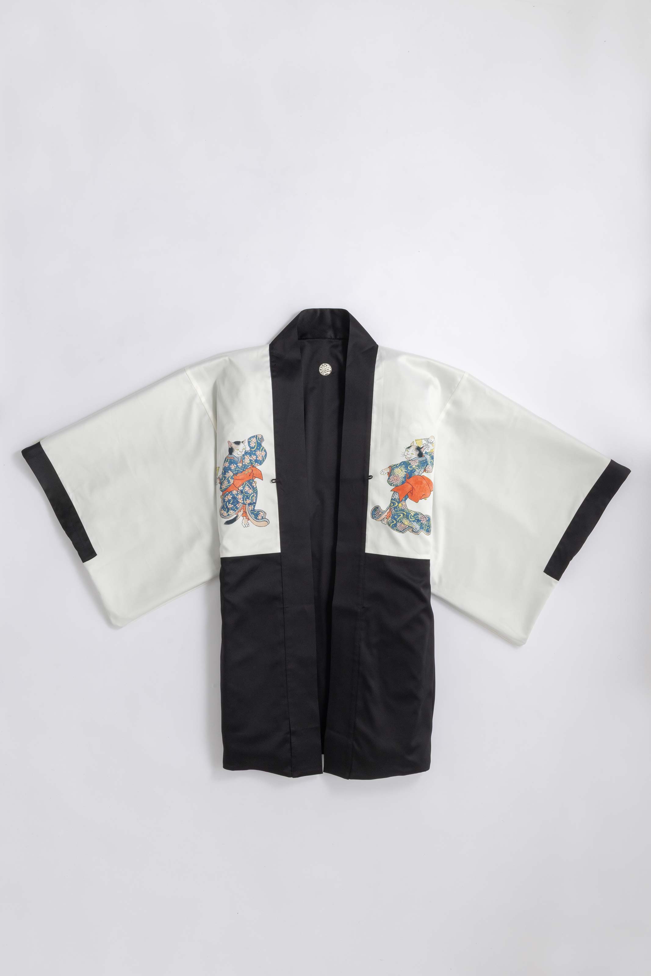 KUROMONTSUKI HAORI - Neko, Odoru
