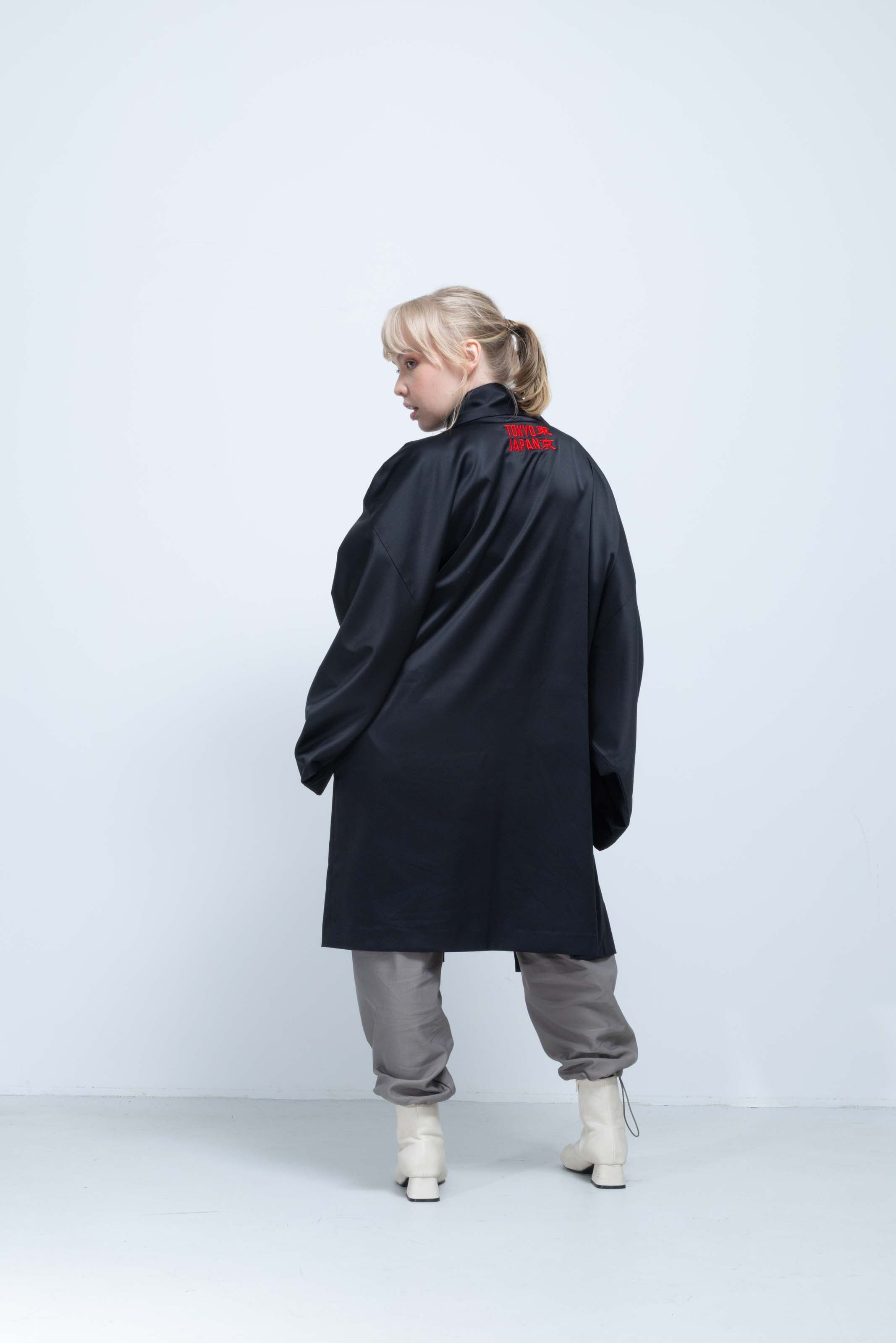 KUROMONTSUKI HAORI – Three-Dimensional Crest Embroidery, TOKYO