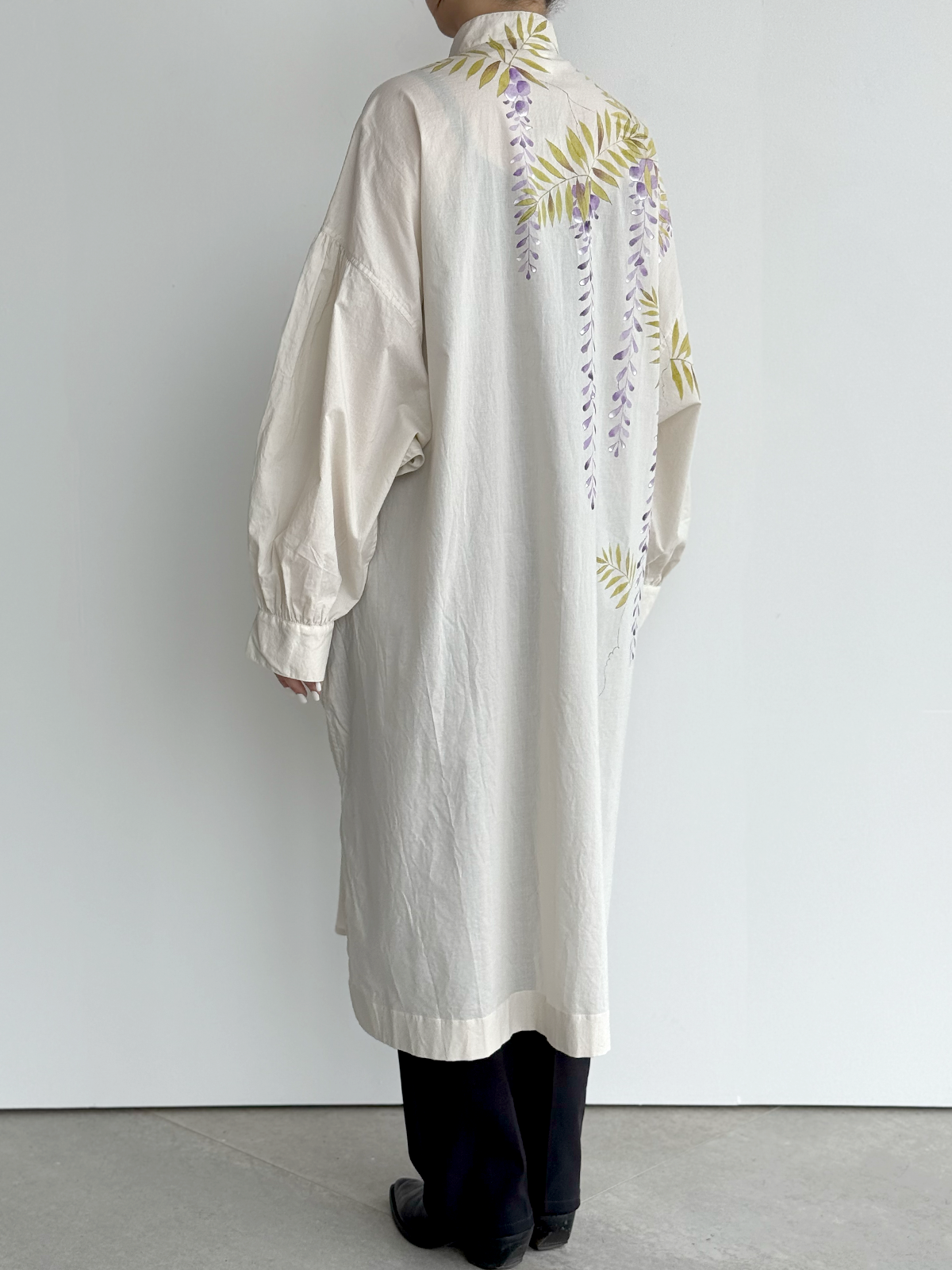 [SANKI ZAKKA SELECT] Volume sleeve blouse - Beige - Wisteria