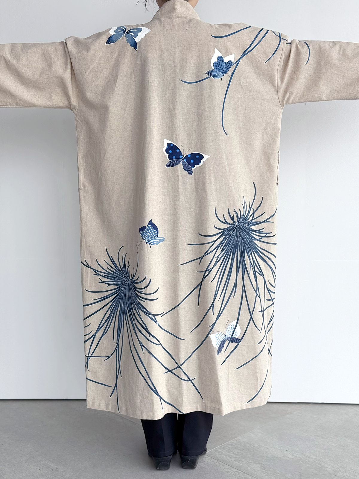 [SANKI ZAKKA SELECT] Gown Jacket - Beige - Butterfly and Rangiku