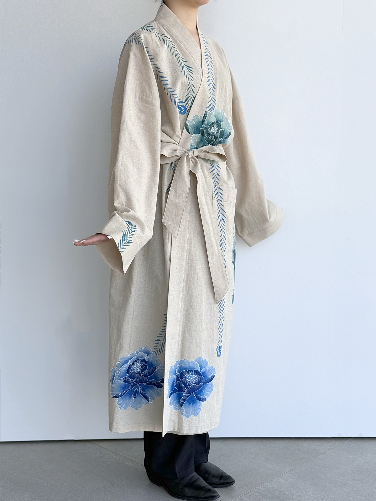 [SANKI ZAKKA SELECT] Gown Jacket - Beige - Phoenix and peony