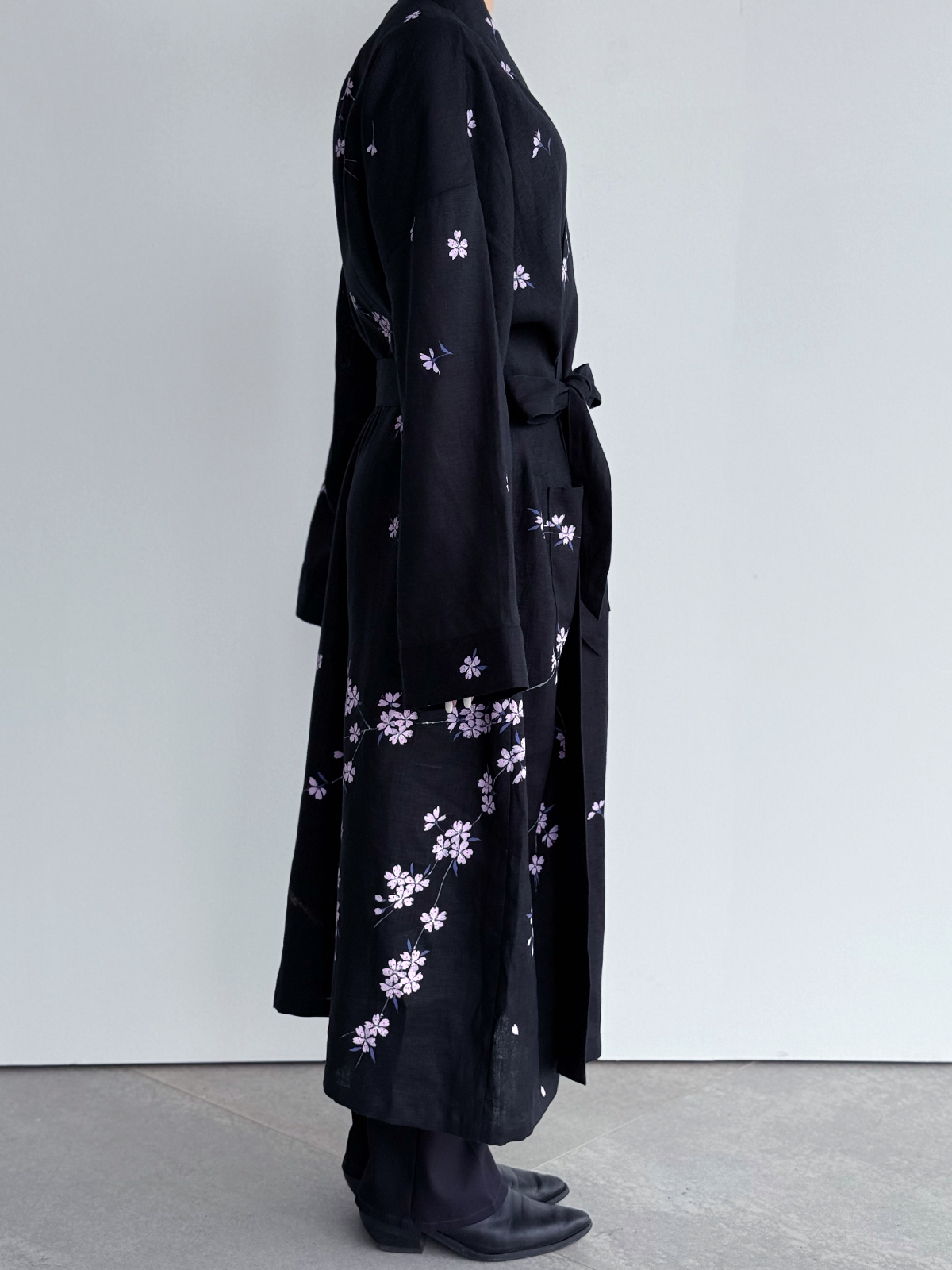 [SANKI ZAKKA SELECT] Gown Jacket - Black - Cherry Blossom and Mt. Fuji