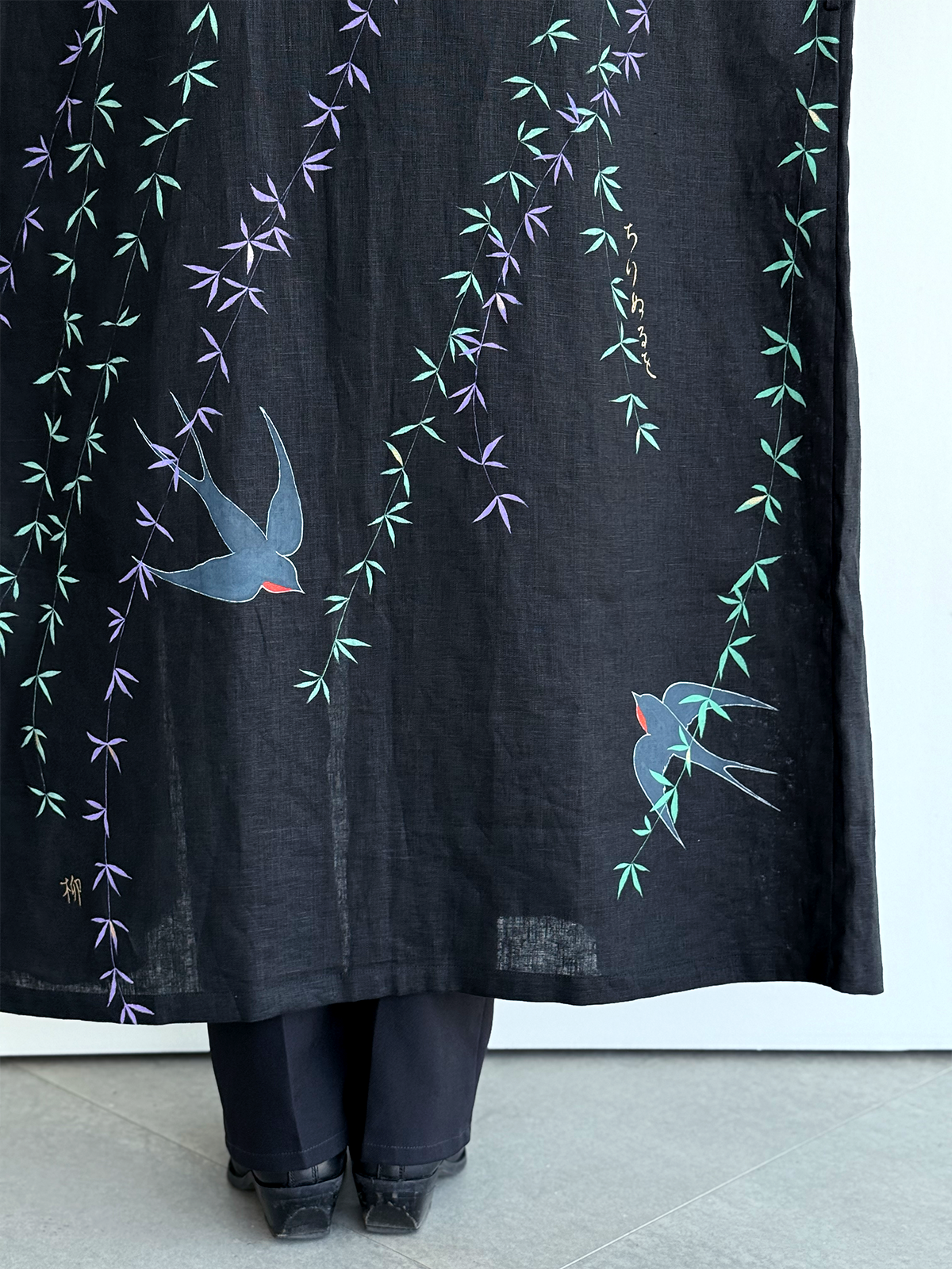 [SANKI ZAKKA SELECT] Gown Jacket - Black - Willow and Swallow