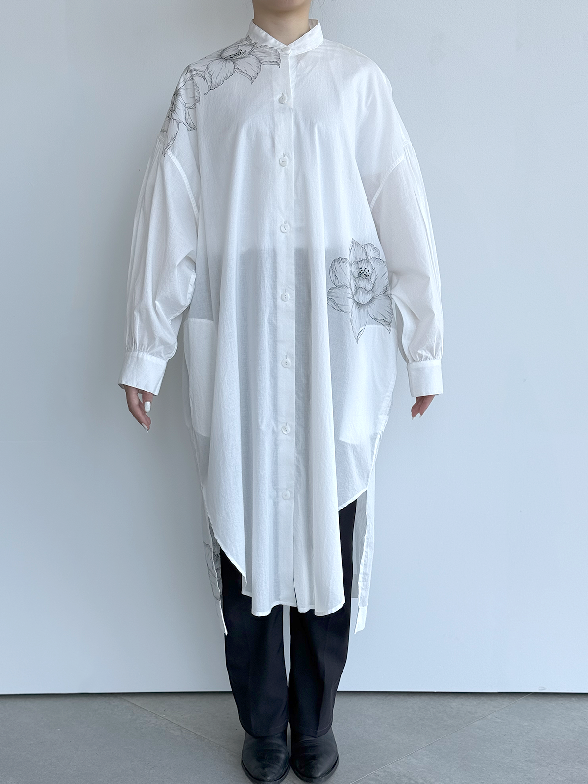 [SANKI ZAKKA SELECT] Volume sleeve blouse - White - Peony