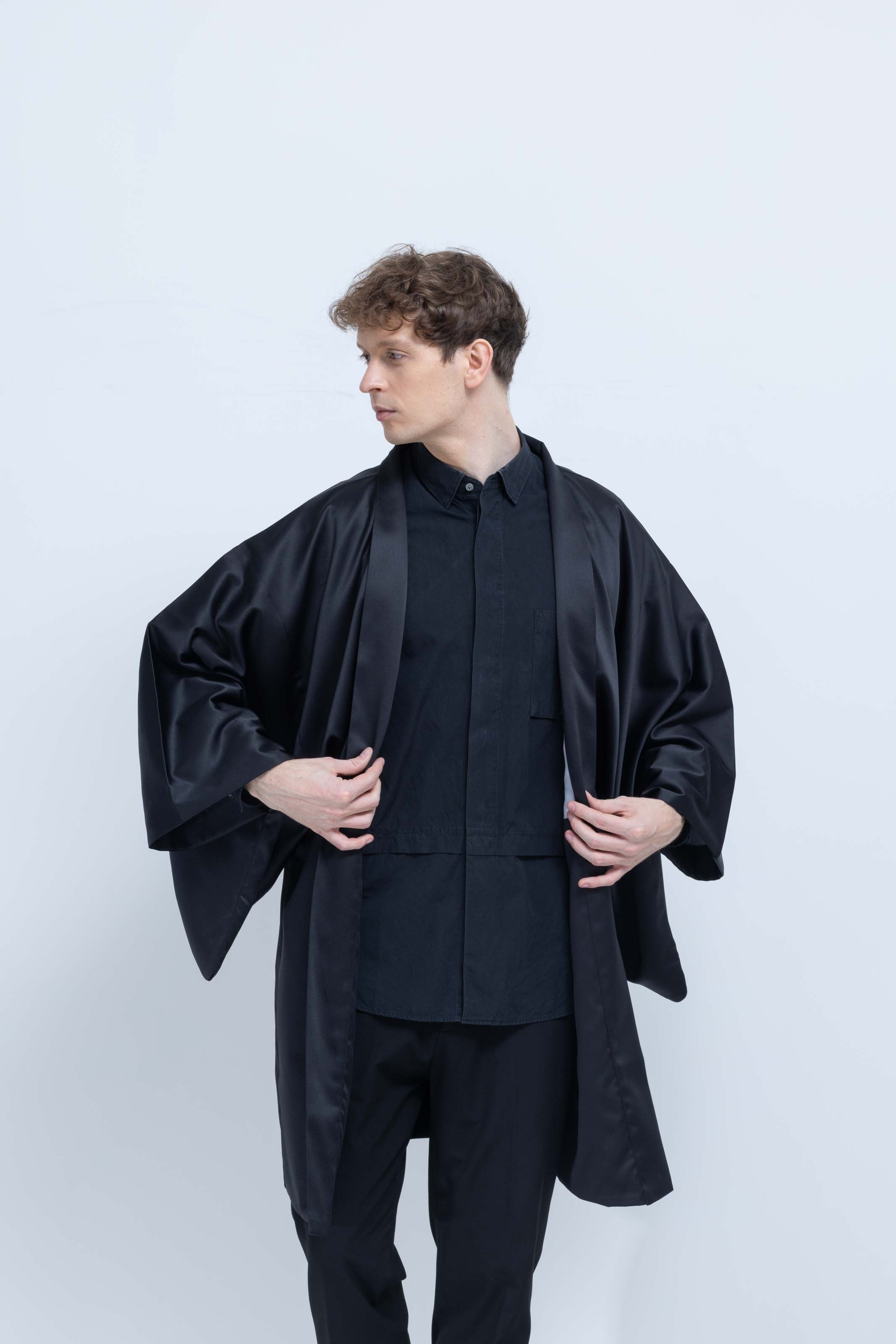 KUROMONTSUKI HAORI - Tsuru, Tsuki