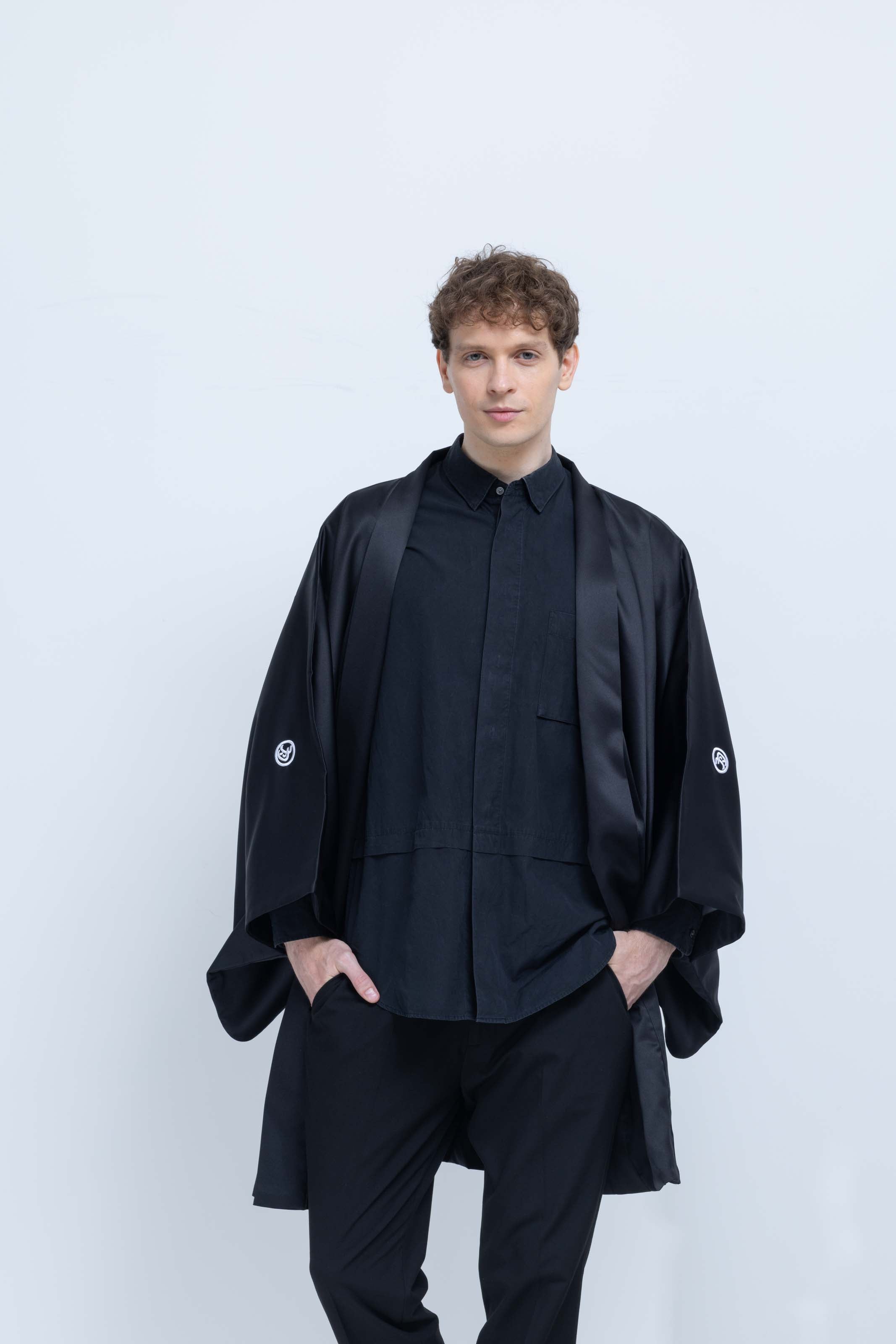 KUROMONTSUKI HAORI - Tsuru, Tsuki
