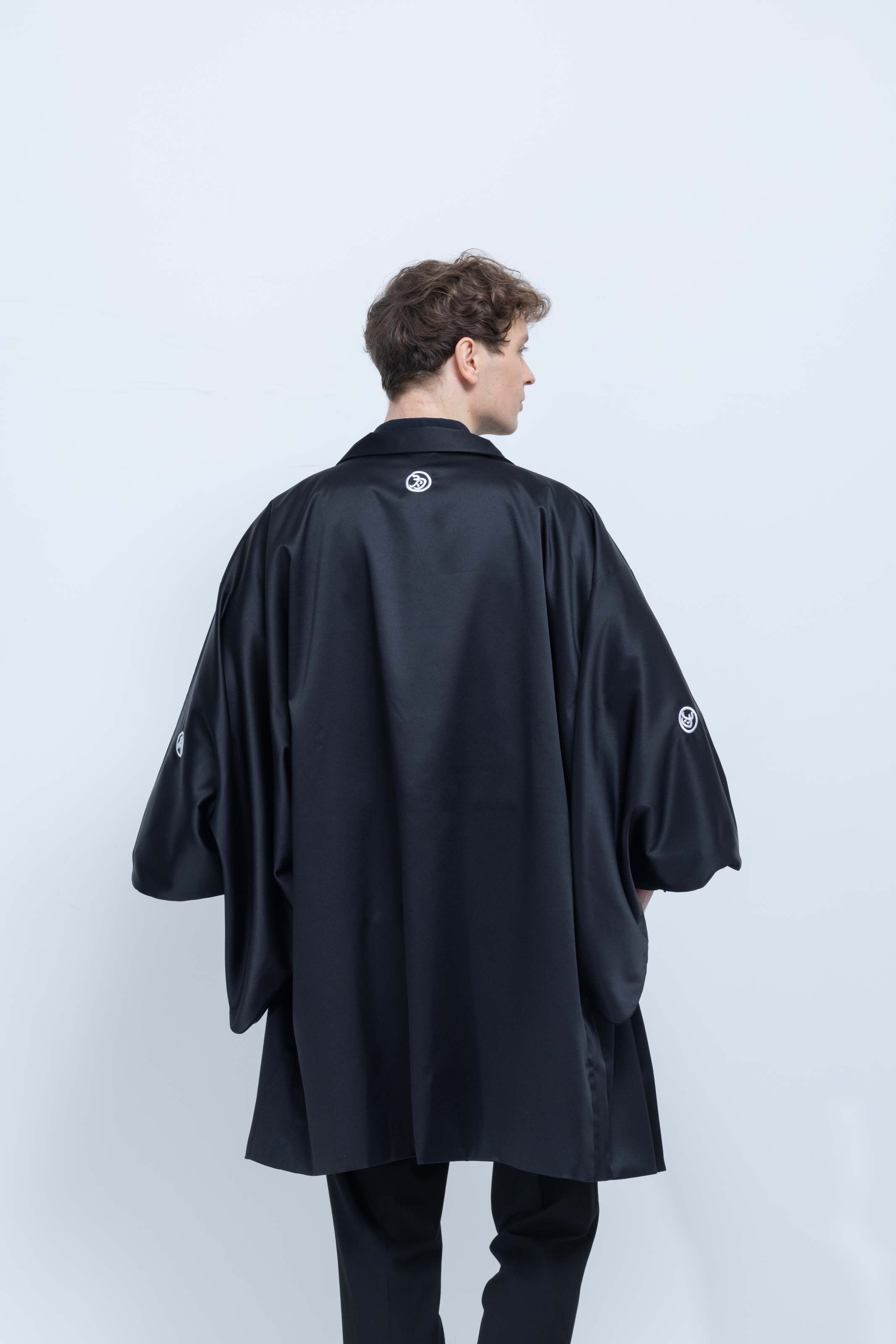 KUROMONTSUKI HAORI - Tsuru, Tsuki