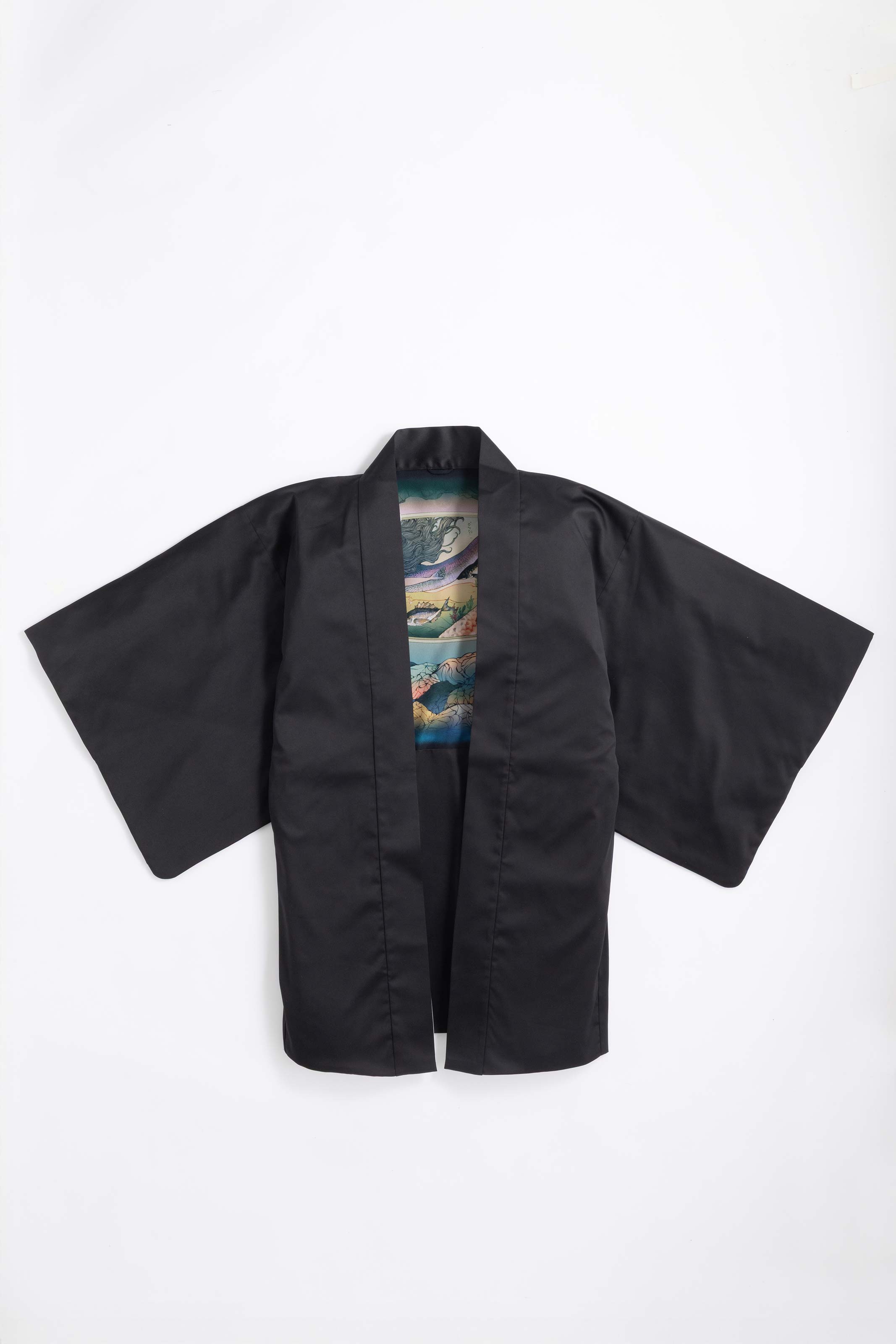 KUROMONTSUKI HAORI - Ryugu